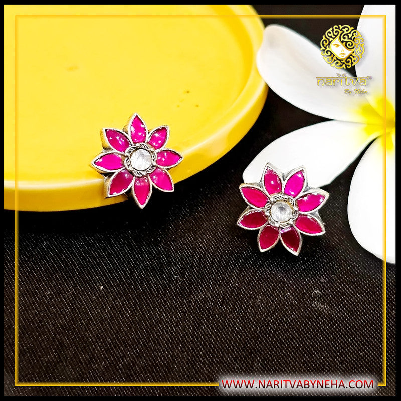 Flower Kundan Stud