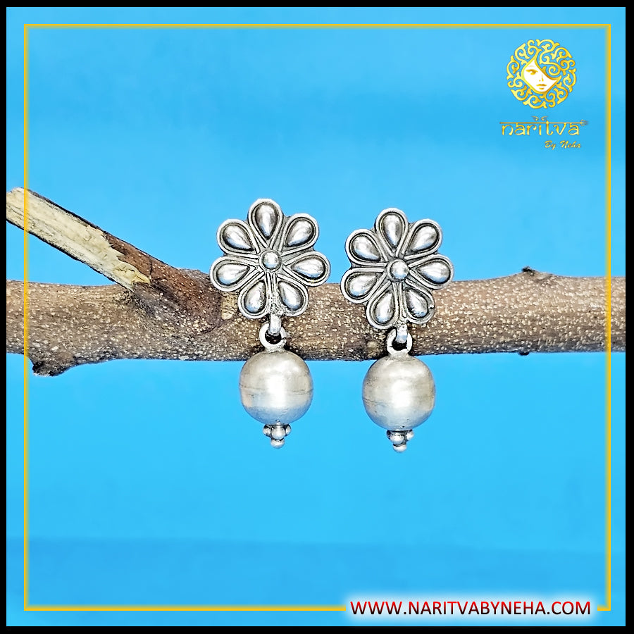 Flower Top Ball Earrings