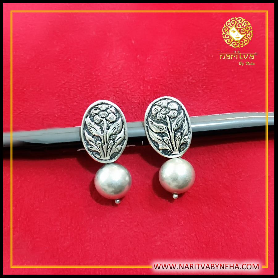 Oval Chitai Ball Earrings