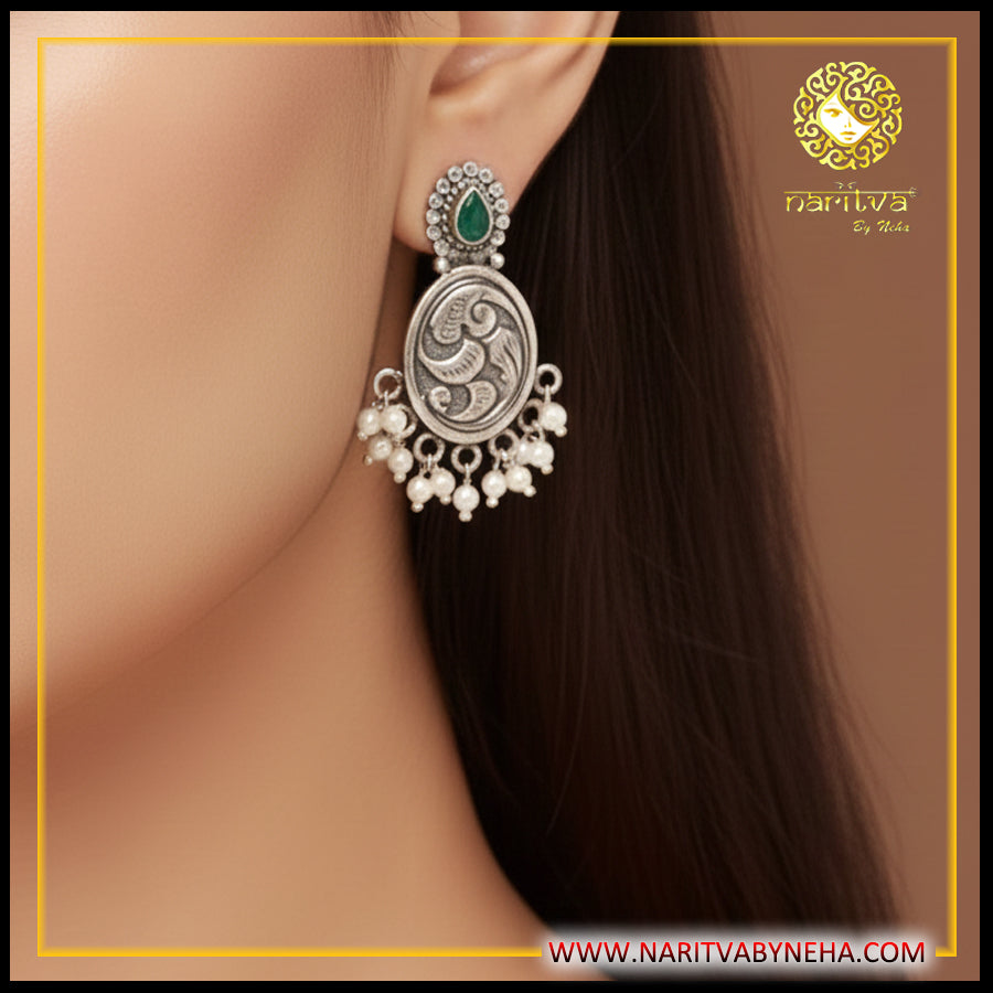 Chitai Green Stone Pearl Earrings