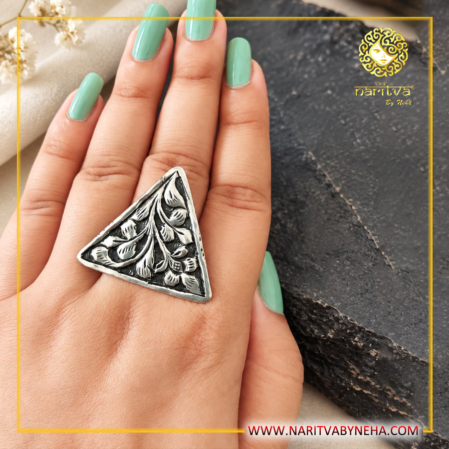 Triangle Chitai Ring