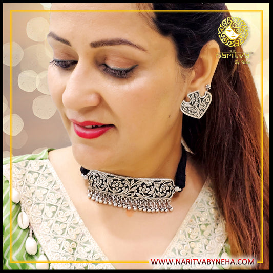 Chitai Pan Stud and Choker Set