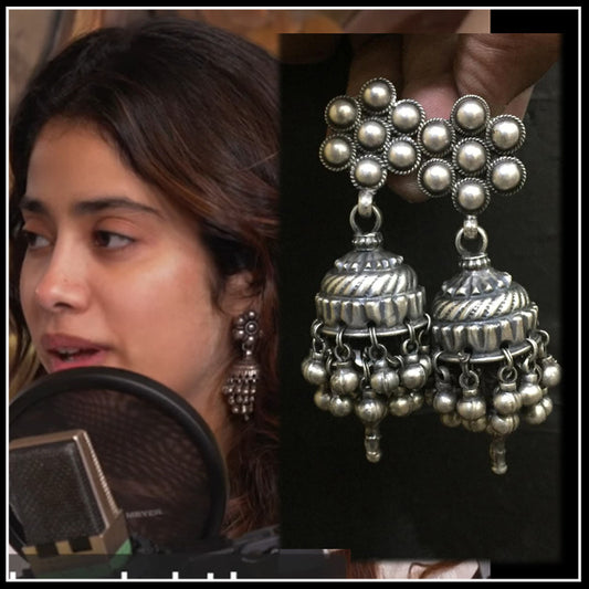 Janhavi Kapoor Vintage Jhumka