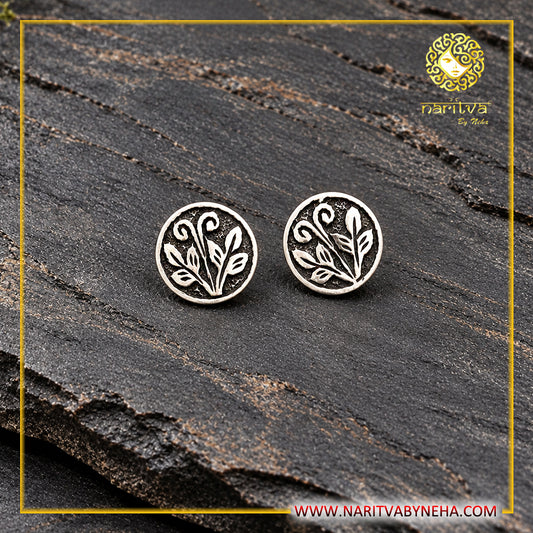 Round Chitai Studs
